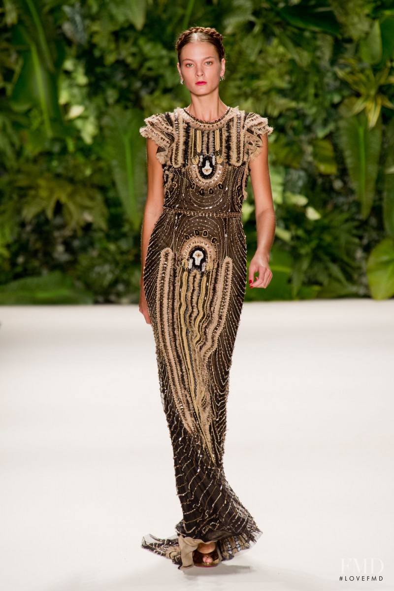 Naeem Khan fashion show for Spring/Summer 2014