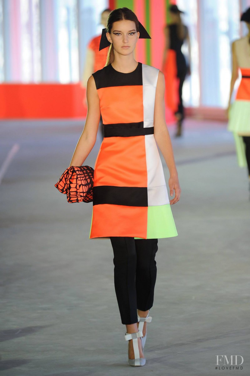 Fionna Saintraint featured in  the Roksanda Ilincic fashion show for Spring/Summer 2014