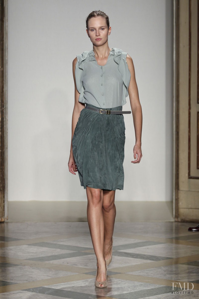 Silvio Betterelli fashion show for Spring/Summer 2012