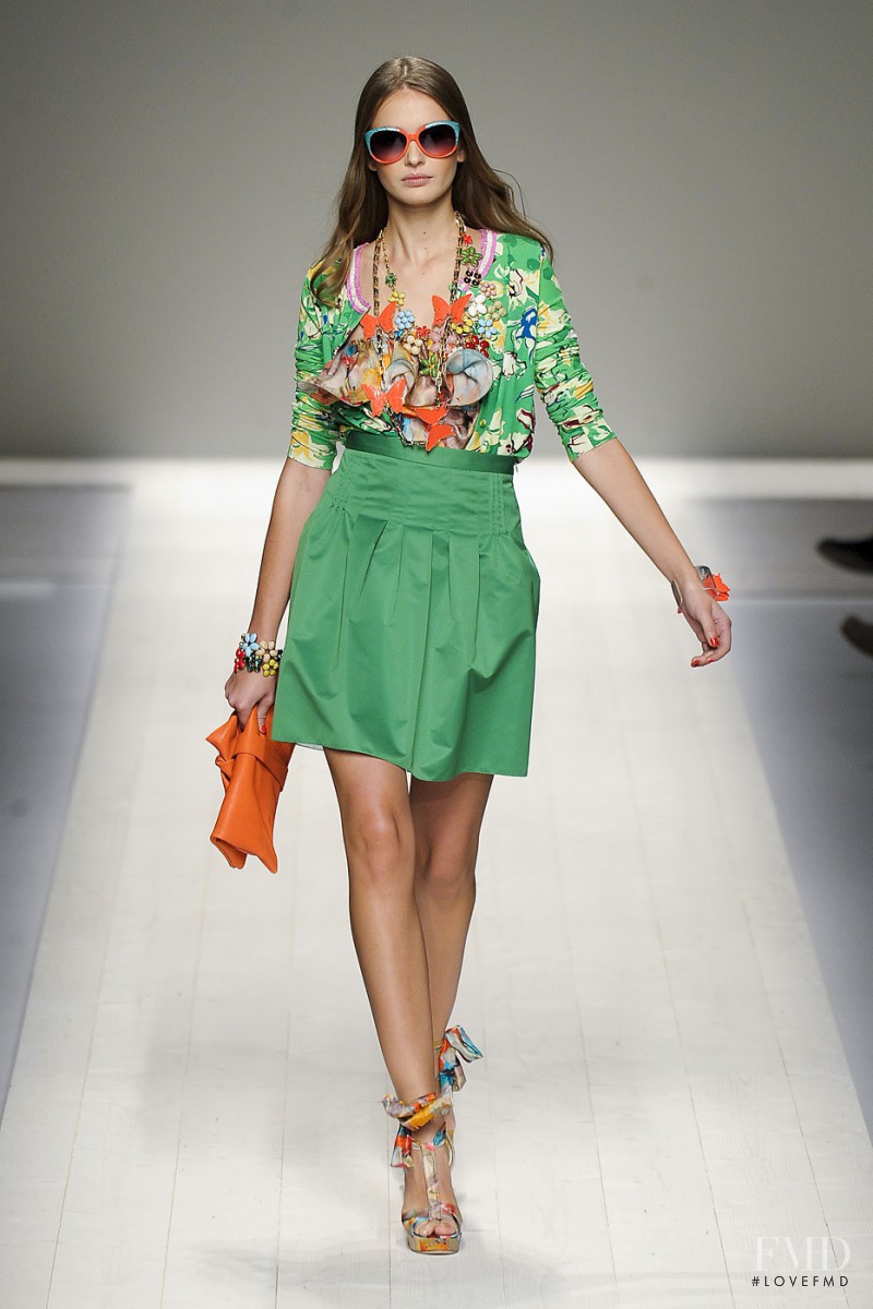 be Blumarine fashion show for Spring/Summer 2012