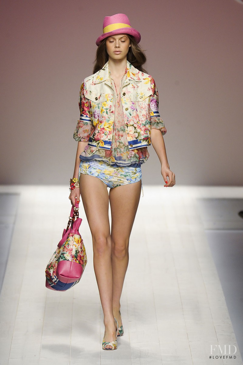 be Blumarine fashion show for Spring/Summer 2012