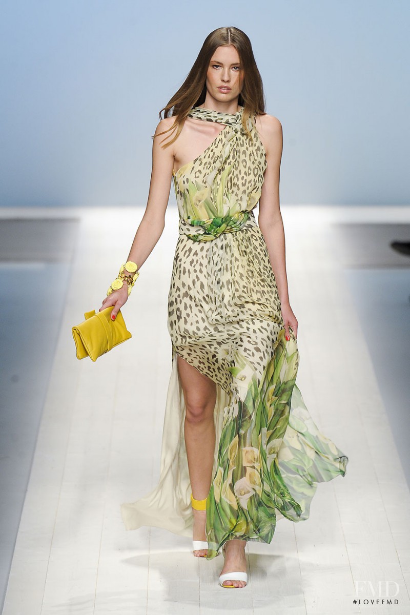 be Blumarine fashion show for Spring/Summer 2012