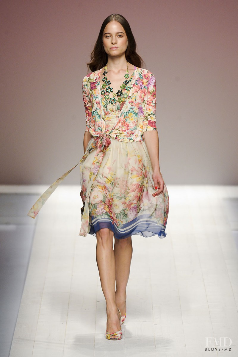 be Blumarine fashion show for Spring/Summer 2012