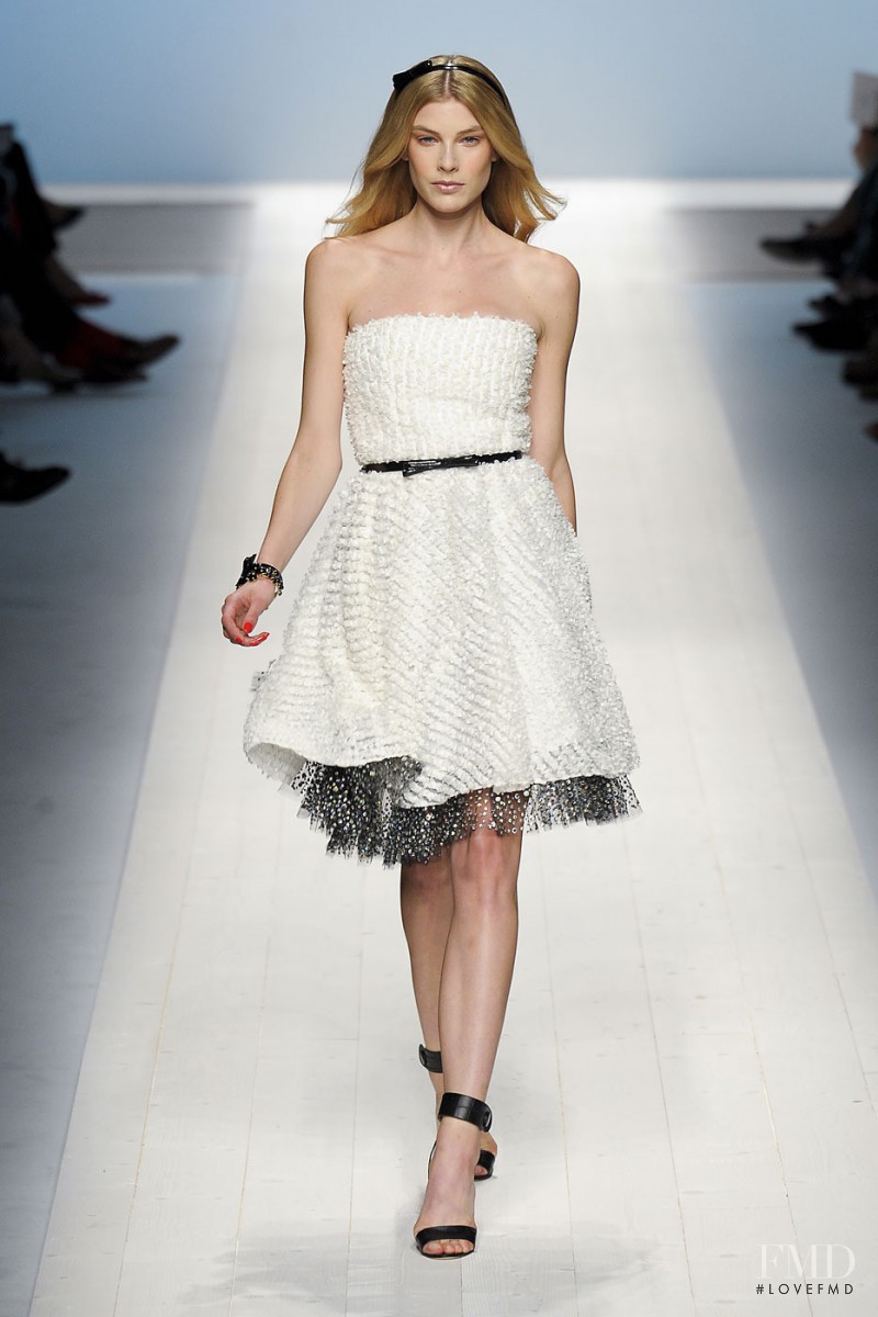 be Blumarine fashion show for Spring/Summer 2012