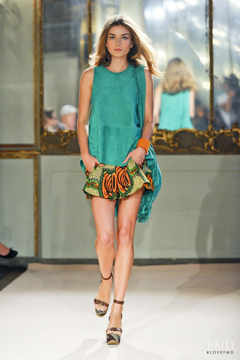 Andreea Diaconu featured in  the Simonetta Ravizza fashion show for Spring/Summer 2012