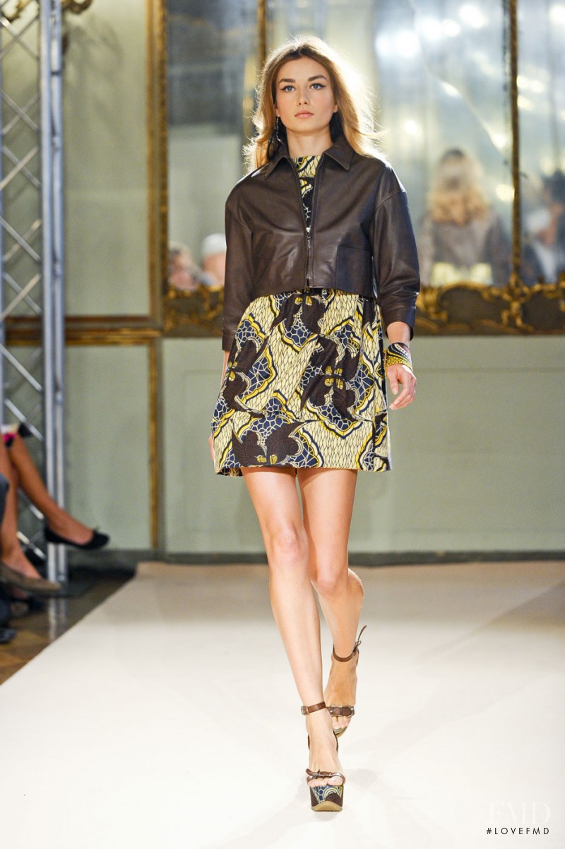 Andreea Diaconu featured in  the Simonetta Ravizza fashion show for Spring/Summer 2012