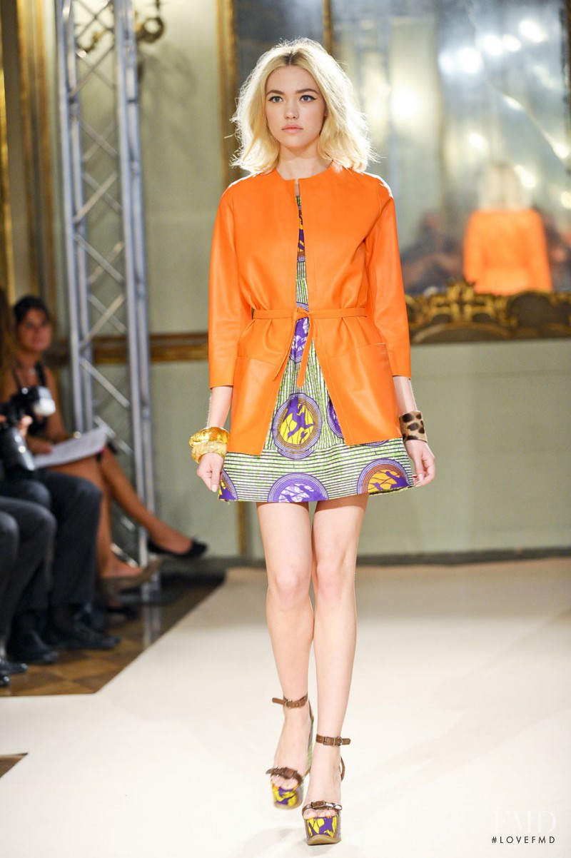 Cora Keegan featured in  the Simonetta Ravizza fashion show for Spring/Summer 2012