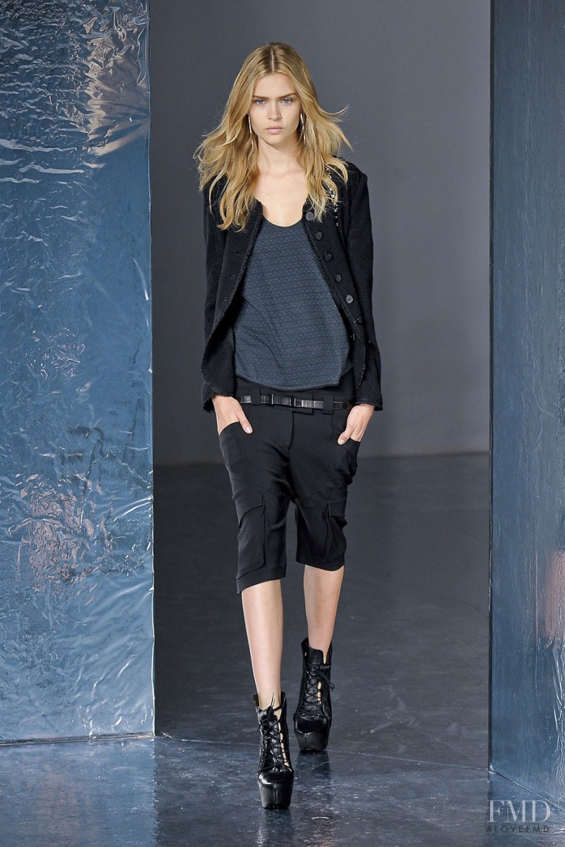 Olivier Theyskens fashion show for Spring/Summer 2012