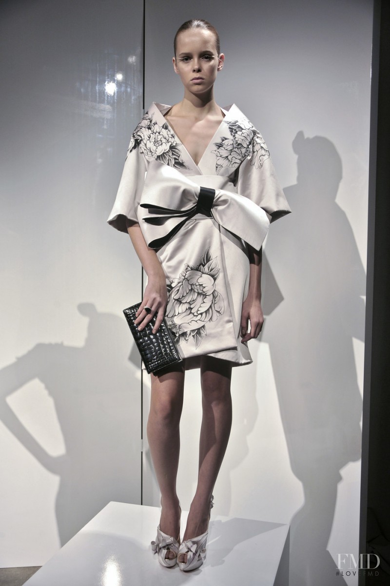 Masha Markina featured in  the Marchesa fashion show for Spring/Summer 2010