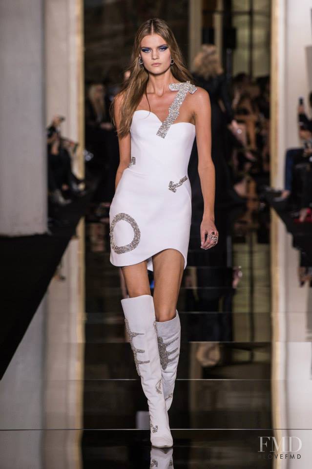 Atelier Versace fashion show for Spring/Summer 2015