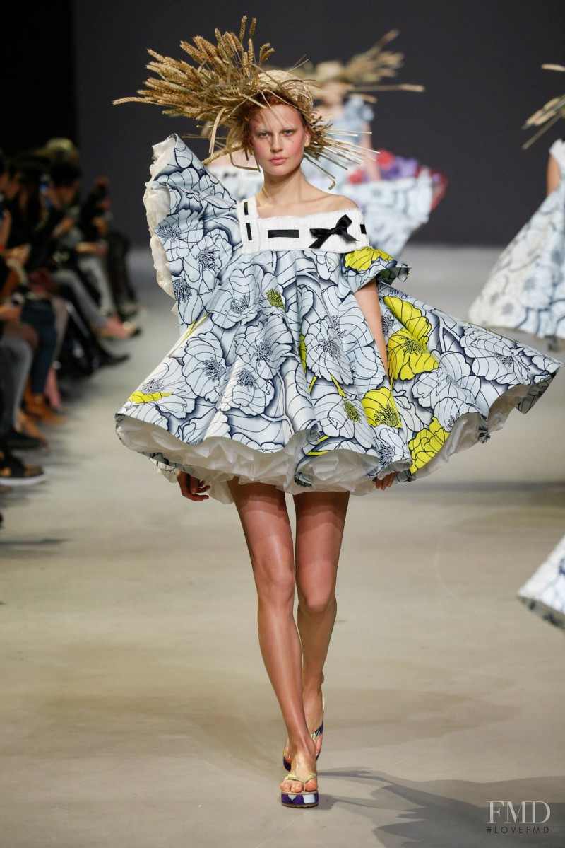 Elisabeth Erm featured in  the Viktor & Rolf fashion show for Spring/Summer 2015