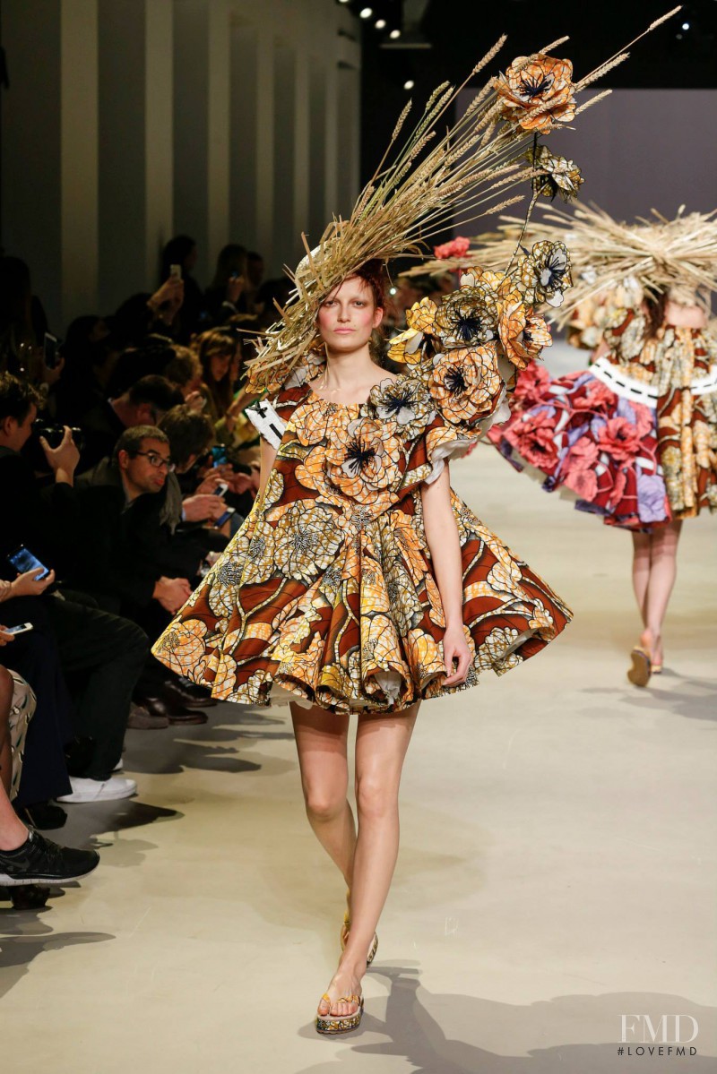 Viktor & Rolf fashion show for Spring/Summer 2015