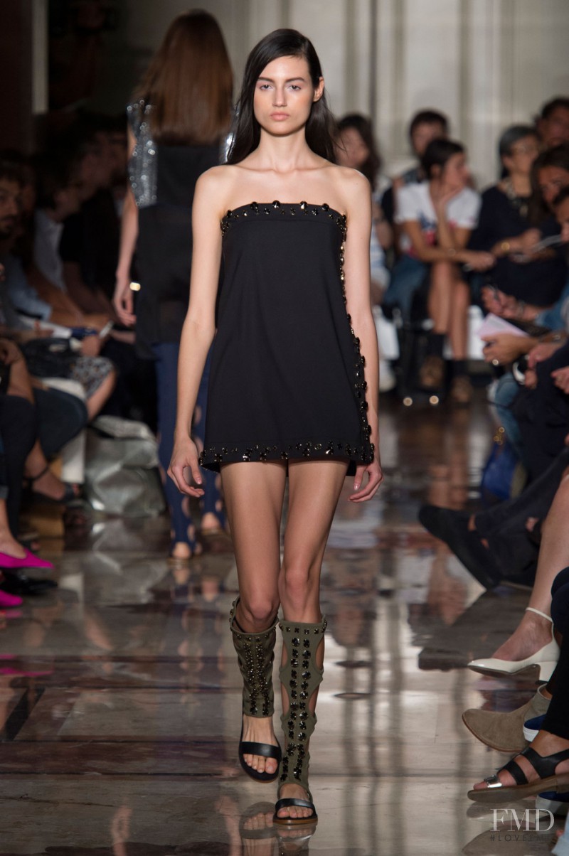 Bruna Ludtke featured in  the Andrea Incontri fashion show for Spring/Summer 2015