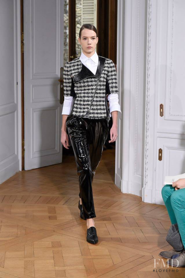 Taya Ermoshkina featured in  the Bouchra Jarrar fashion show for Spring/Summer 2015